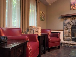 Interior - Hike, Ski, Fish or Relax in Hot Tub. the BearHouse (Albrightsville)