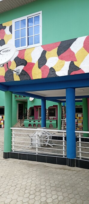 Front of property - Sam's Vacation Lodge (Kasoa)