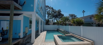 BRAND NEW CONSTRUCTION 1 BLOCK TO THE BEACH ACCESS AND MAIN ST PRIVATE POOL SPA