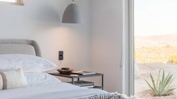 2 bedrooms, desk, travel crib, WiFi