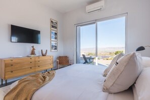 2 Schlafzimmer, Schreibtisch, Reisekinderbett, WLAN