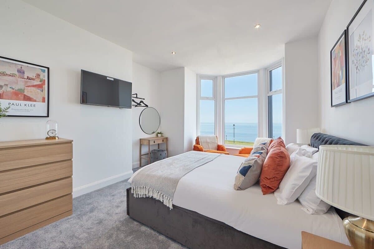 3 chambres, fer et planche à repasser, Wi-Fi gratuit, draps fournis