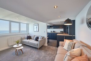 Flat-screen TV, offices - Host & Stay | Pier View Penthouse (Whitby)