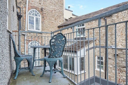 Host & Stay | Rosedale House