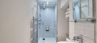 Host & Stay | Rosedale House