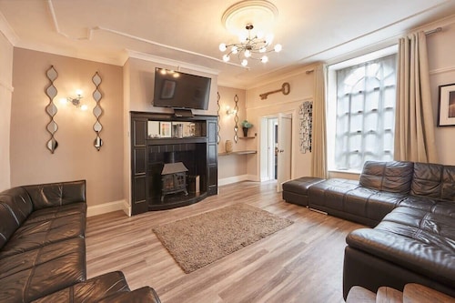 Host & Stay | Rosedale House