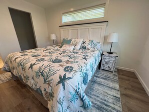 4 slaapkamers, een strijkplank/strijkijzer, gratis wifi, beddengoed