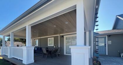 4 BED/3Ba - AMAZING UPDATES since you were here last