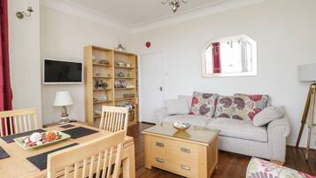 Cottage | Living room