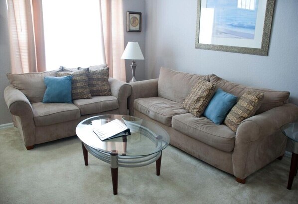 타운홈, 침실 3개 | 거실 | TV