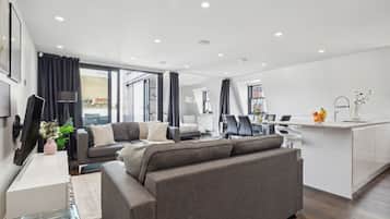 Smart TV, offices