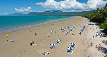 Urban Oasis - In The Heart of Town!