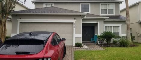 Villa, 5 Bedrooms | Property grounds