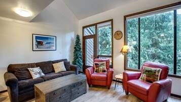 Condo, 2 Bedrooms | Living area | Fireplace