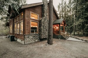 Cabin, 3 Bedrooms | Exterior