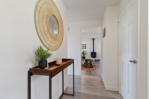 4 bedrooms, free WiFi