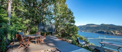 Maison, 2 chambres | Balcon