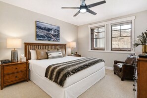 Condo, 3 Bedrooms