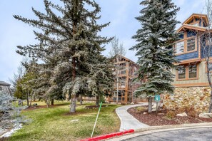 Condo, 3 Bedrooms | Exterior - Town Pointe B202 3 Bedroom Condo by RedAwning (Park City)