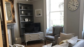 Smart-TV og stereoanlegg