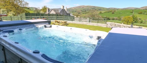 Cottage | Spa