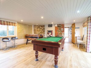Game room - Bwthyn Y Bugail (shepherd's Cottage (Oswestry)