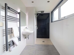 Buồng tắm vòi sen 