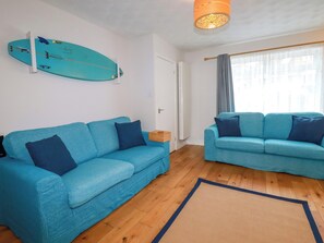 Living area - Estuary View (Newquay)