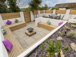 Cottage | Balcony - Estuary View (Newquay)