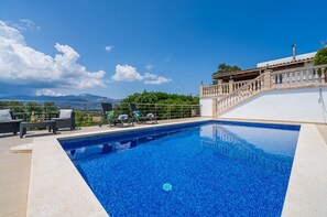 Uklassifisert bilde, 3 av 45, knapp