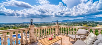 Finca with panoramic views Es Claperas in Mallorca