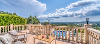 Finca with panoramic views Es Claperas in Mallorca
