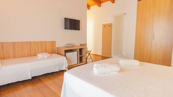 1 camera, Wi-Fi gratuito, lenzuola