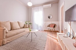 TV - Sweett | Rocafort 102 (Barcelona)