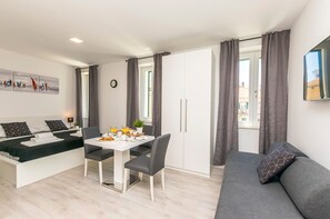 Studio (A2) | Intérieur