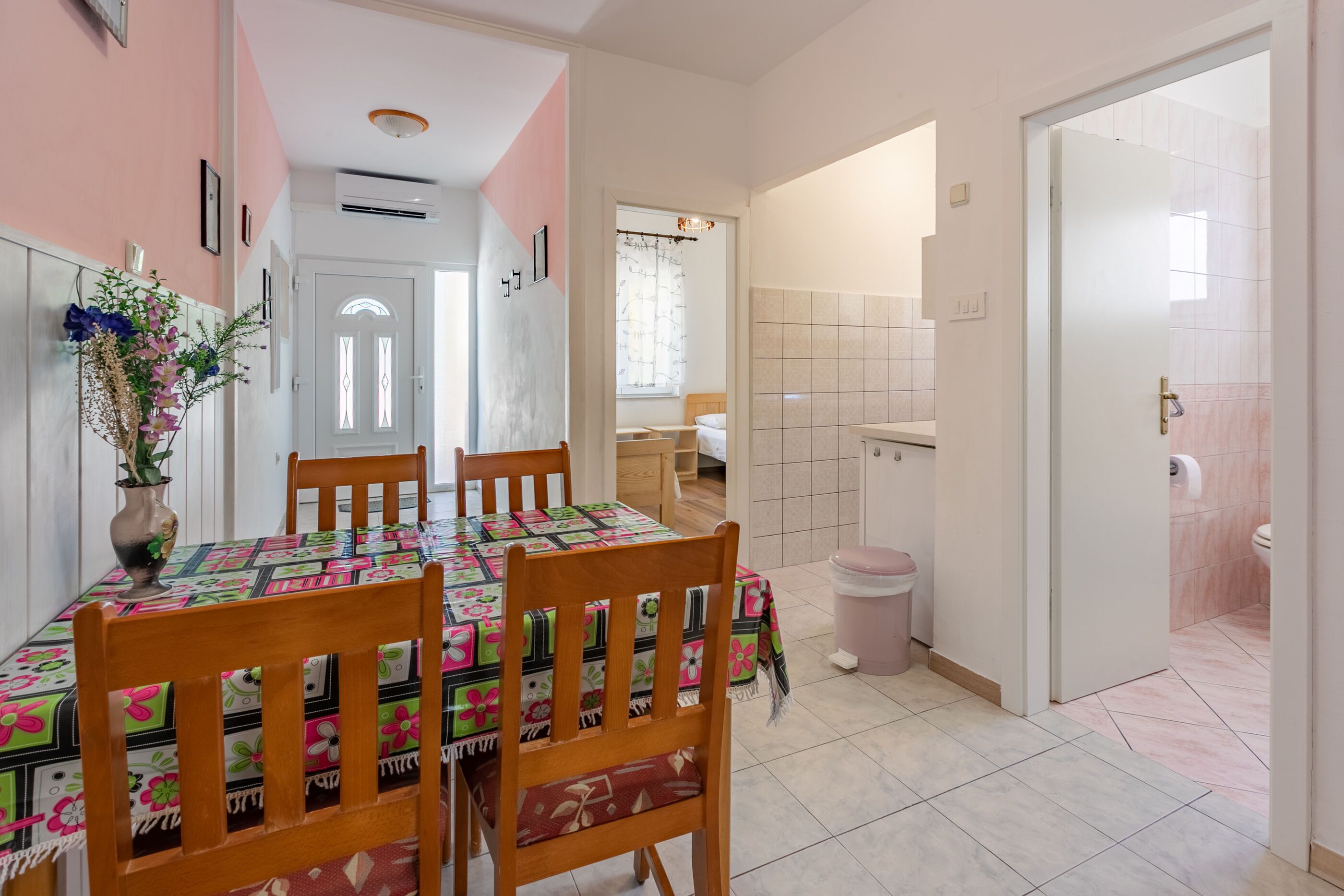 Private kitchen | Fridge, microwave, stovetop, espresso maker