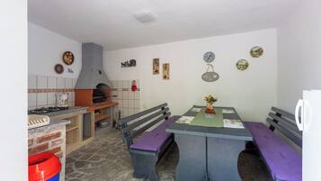 House | Terrace/patio