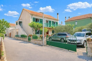 Exterior - Apartments Ivana (Murter-Kornati)