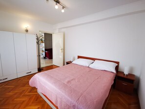 2 bedrooms, iron/ironing board, free WiFi - Apartment Lidija (Novi Vinodolski)