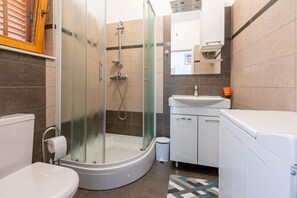 Bathroom | Shower - Apartments Brana (Crikvenica)
