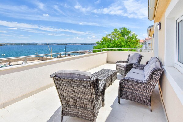 Apartment (A1) | Balkon