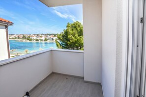 Apartment (A4) | Water view