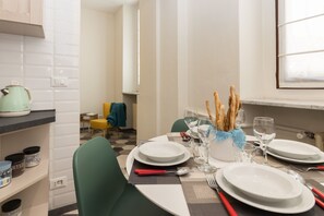 Apartemen | Dapur pribadi | Lemari es, microwave, oven, dan kompor