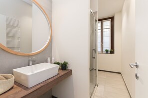 Bathroom - All'Ombra del Grattacielo by Wonderful Italy (Turin)