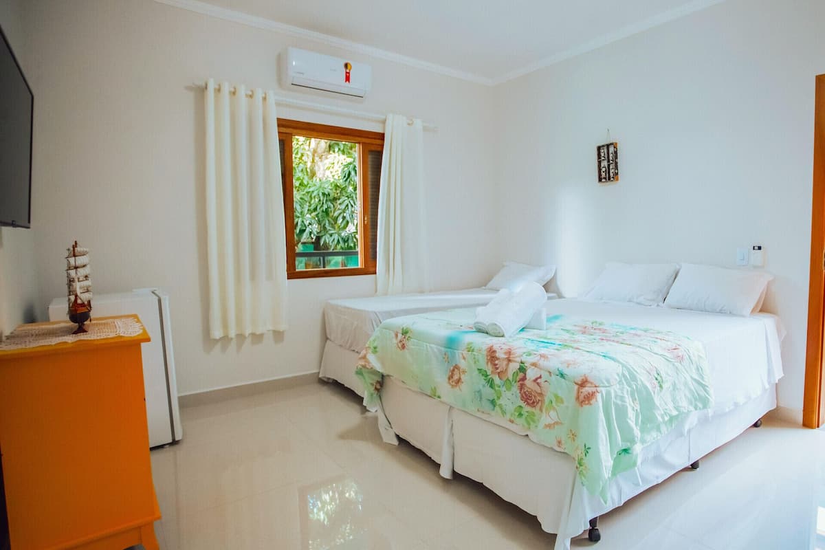 1 kamar tidur, minibar, Wi-Fi gratis, dan seprai linen