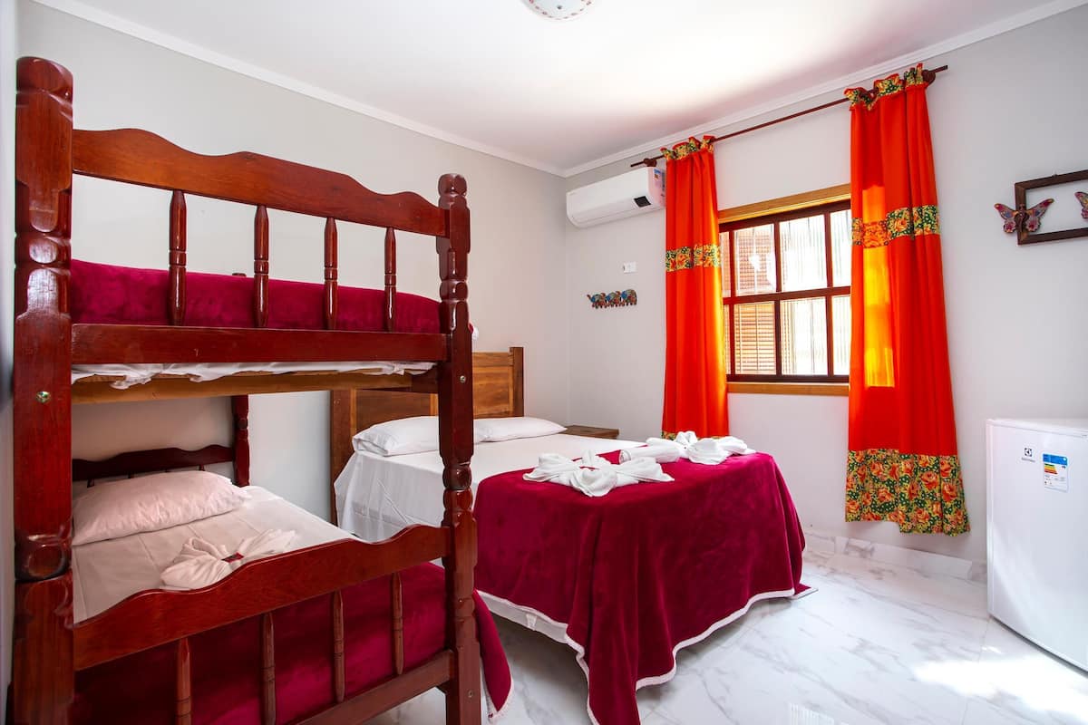 1 kamar tidur, minibar, Wi-Fi gratis, dan seprai linen