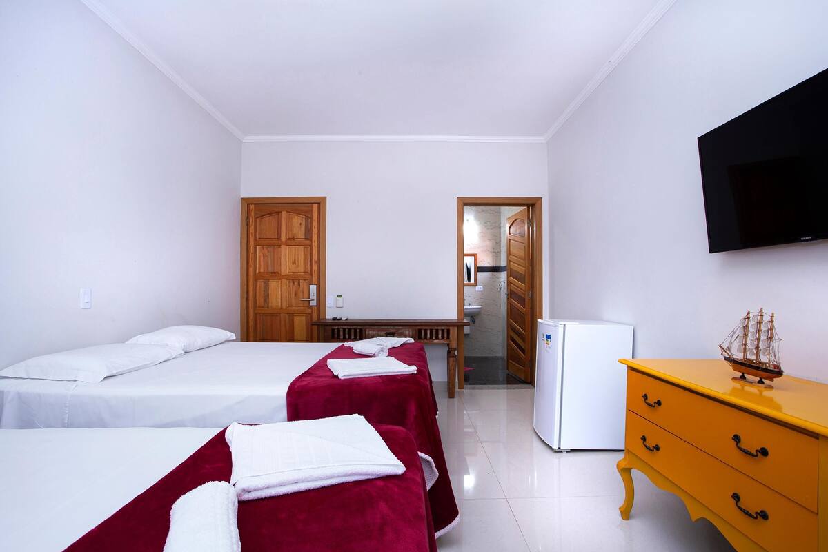 1 kamar tidur, minibar, Wi-Fi gratis, dan seprai linen
