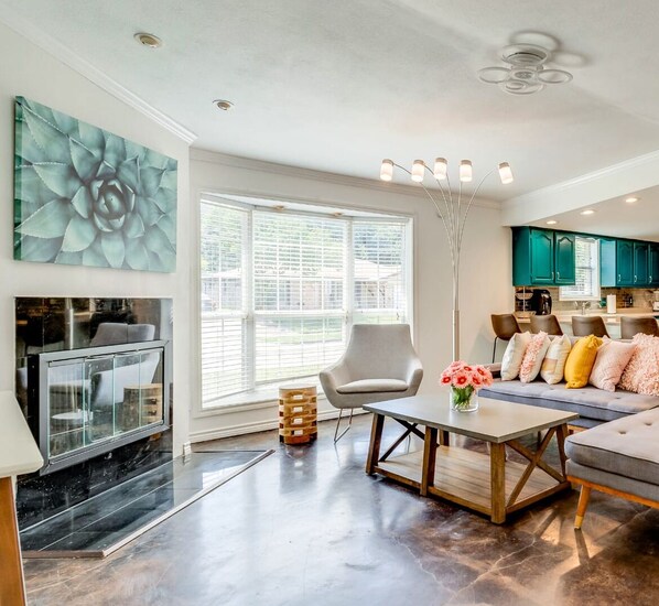 TV, fireplace, offices