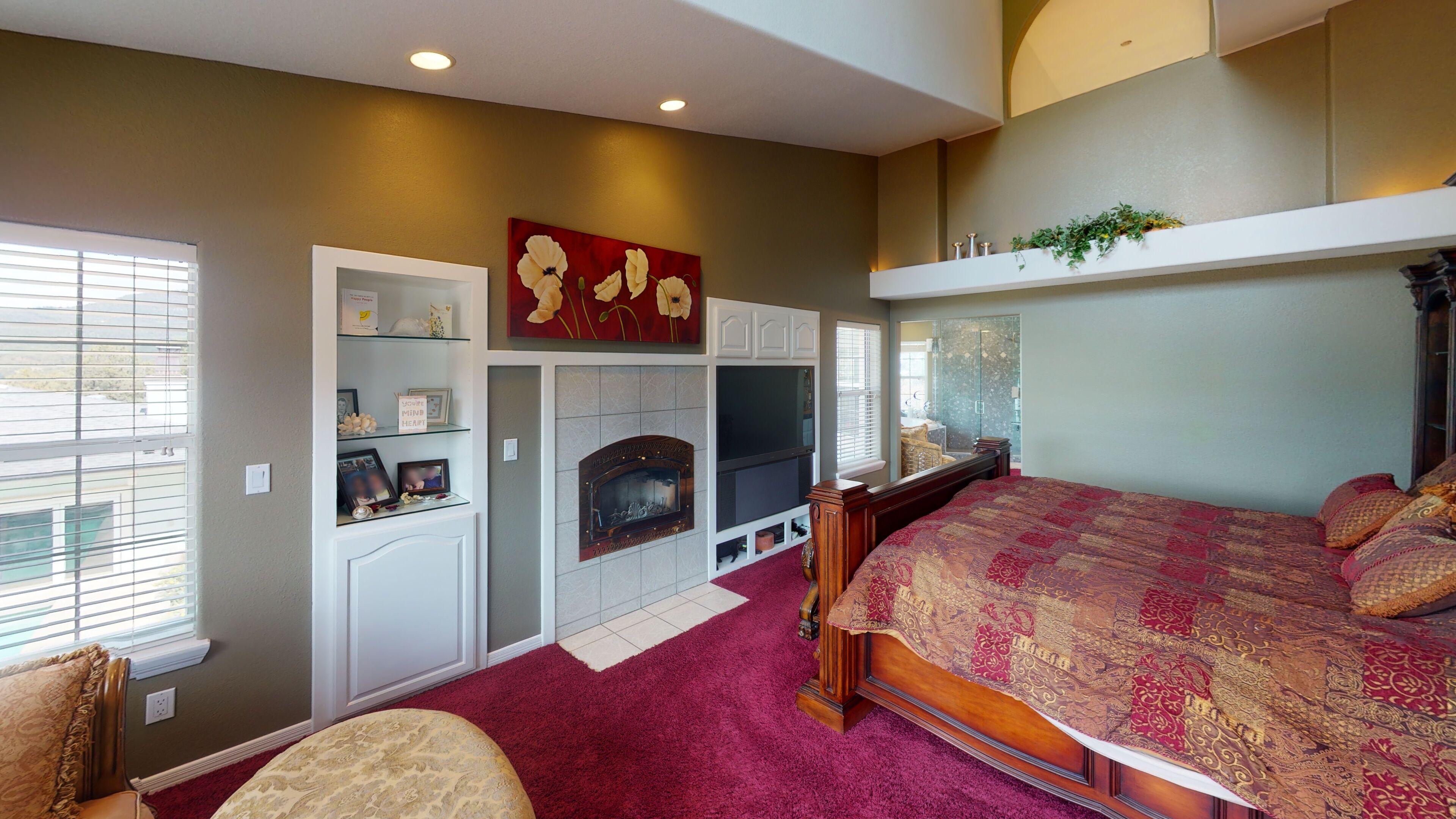 4 makuuhuonetta, silitysrauta/-lauta, ilmainen Wi-Fi, vuodevaatteet