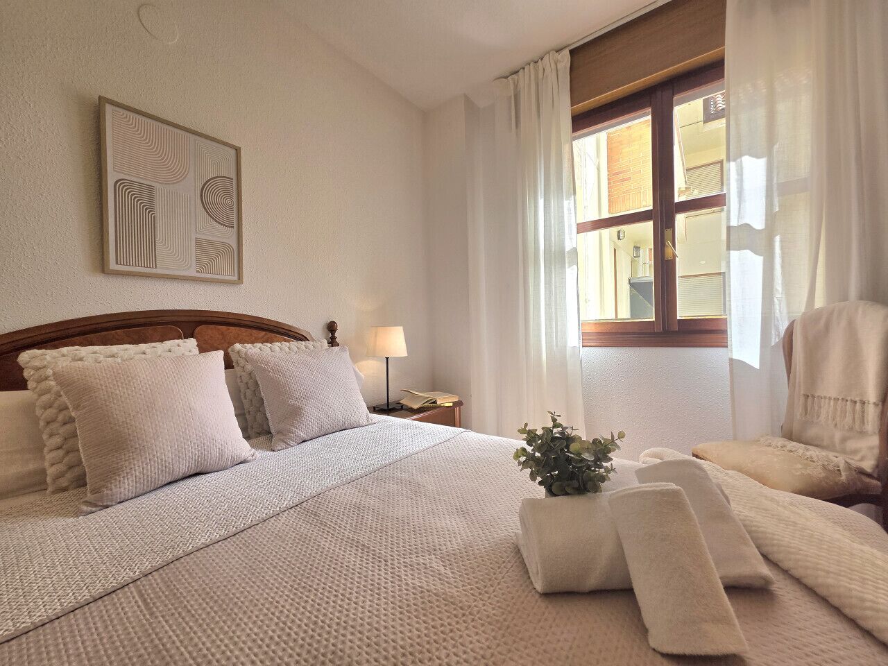 3 chambres, fer et planche à repasser, draps fournis